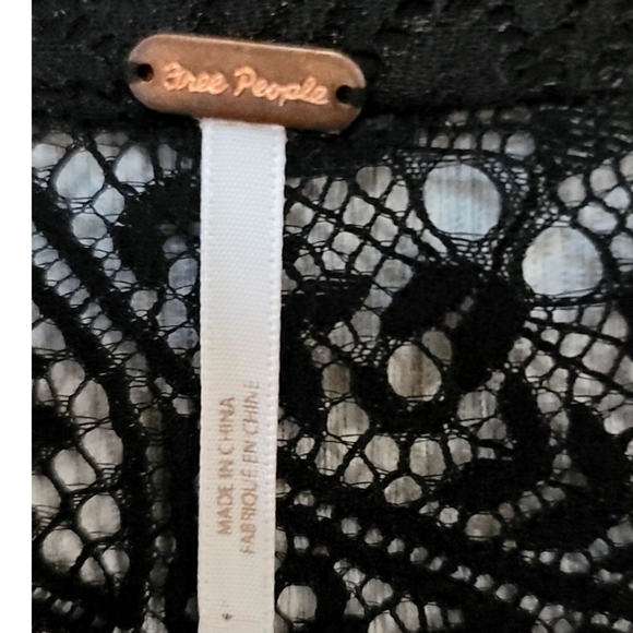 FREE PEOPLE, BLACK LACE, LONG SLEEVE, A LINE MINI DRESS, NWOT 12 - Picture 3 of 6